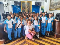 A Câmara Municipal da Cachoeira teve o enorme prazer de receber hoje uma animada excursão dos alunos do Educandário Imaculado Coração de Maria, da cidade de Amélia Rodrigues!